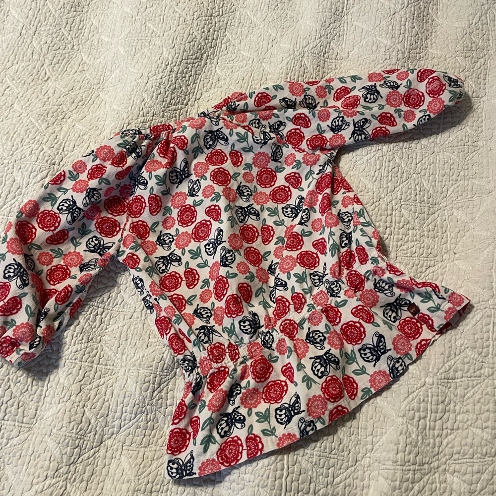 Tea floral Print girl shirt size 5